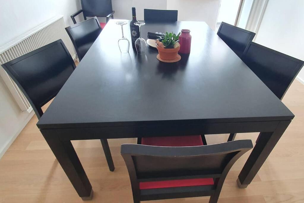 Bird'S Eye View 75 - 8Th Floor 3Br Apt. 100M2 Gotzis Bagian luar foto